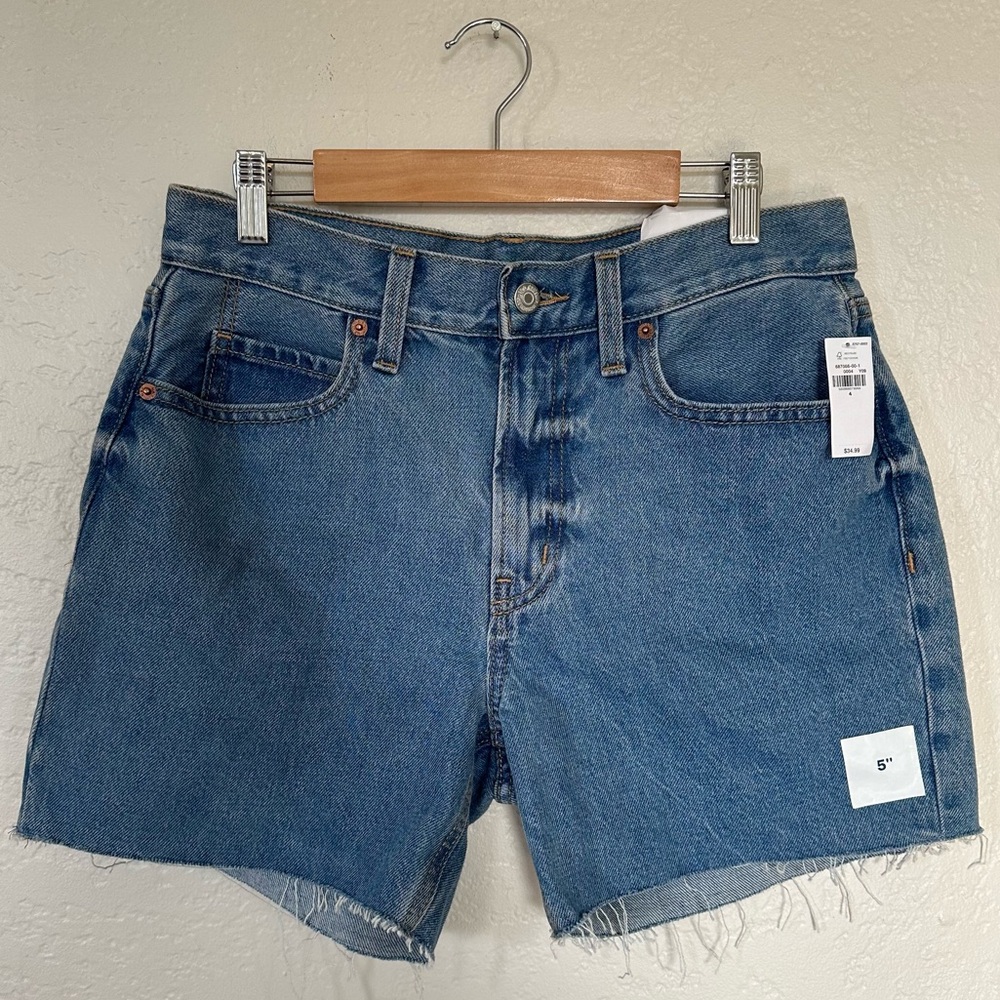 *NWT* Old Navy | 4” High Rise Raw Edge Dad Shorts | Size 4